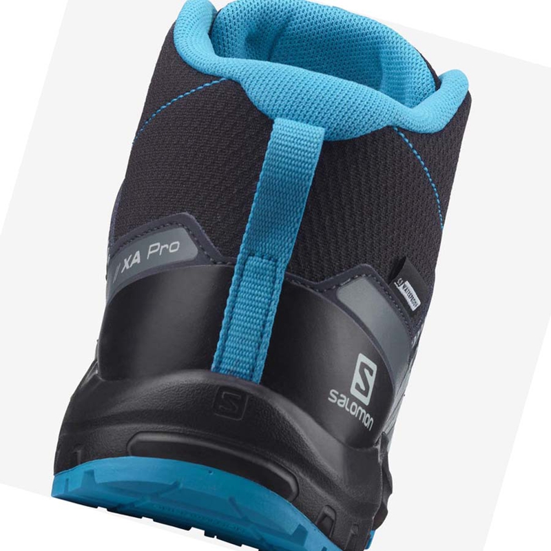 Trailove Bezecke Tenisky Salomon XA PRO V8 MID CLIMASALOMON™ WATERPROOF Detske Čierne | OKZIAYP-92